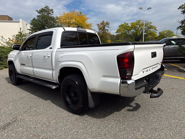 Used 2018 Toyota Tacoma SR5 RWD image 22