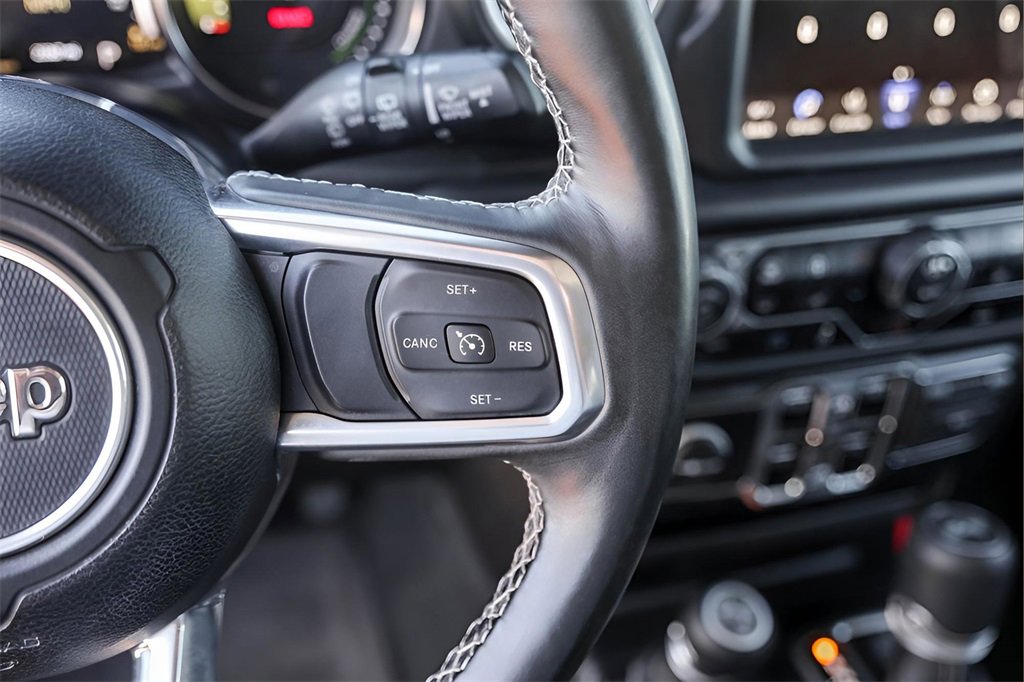 Used 2022 Jeep Wrangler Unlimited Sahara w/ Cold Weather Group image 13