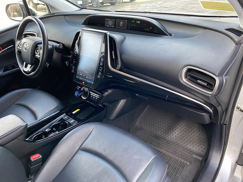 Used 2022 Toyota Prius Prime Limited image 25
