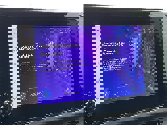 Used 2025 Toyota Camry SE image 22