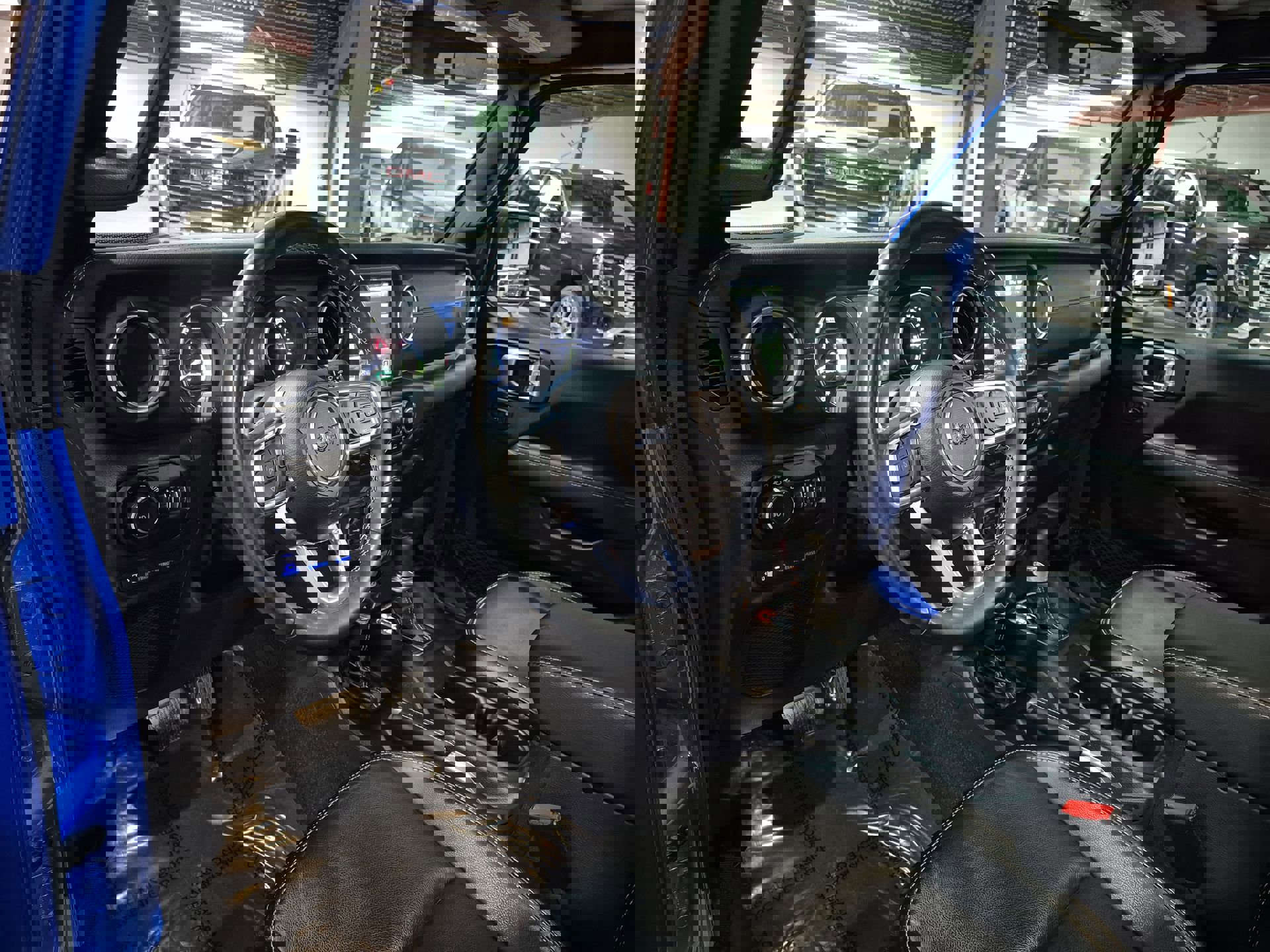 Used 2021 Jeep Wrangler Unlimited Sahara w/ Cold Weather Group image 11