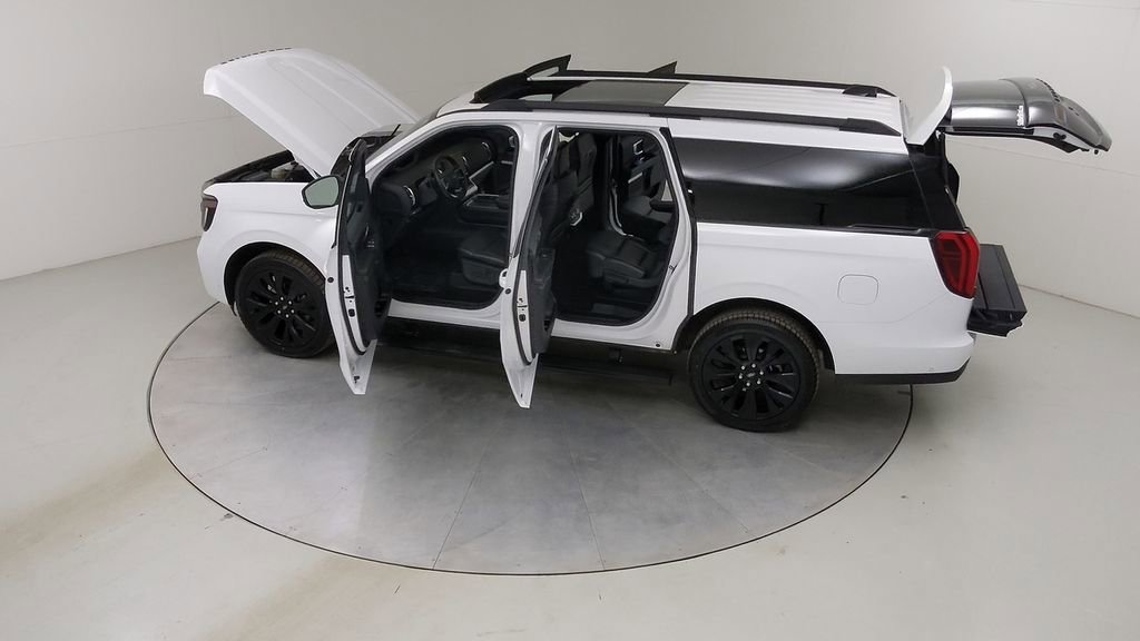 Certified 2025 Ford Expedition Max Platinum w/ Stealth Appearance Package AWD/4WD image 57