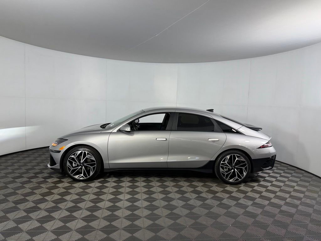Used 2024 Hyundai Ioniq 6 SEL RWD image 9