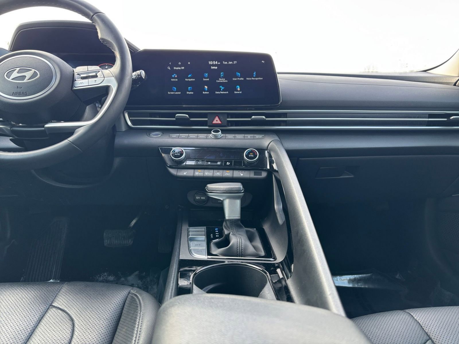 Used 2025 Hyundai Elantra Limited image 17