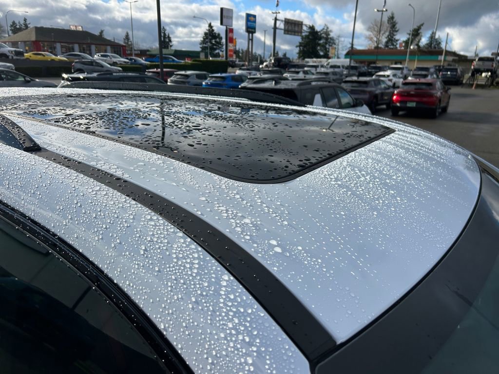 New 2026 Chevrolet Traverse RS image 28