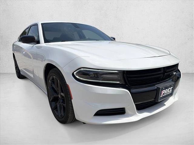 Used 2019 Dodge Charger SXT w/ Plus Group RWD image 7
