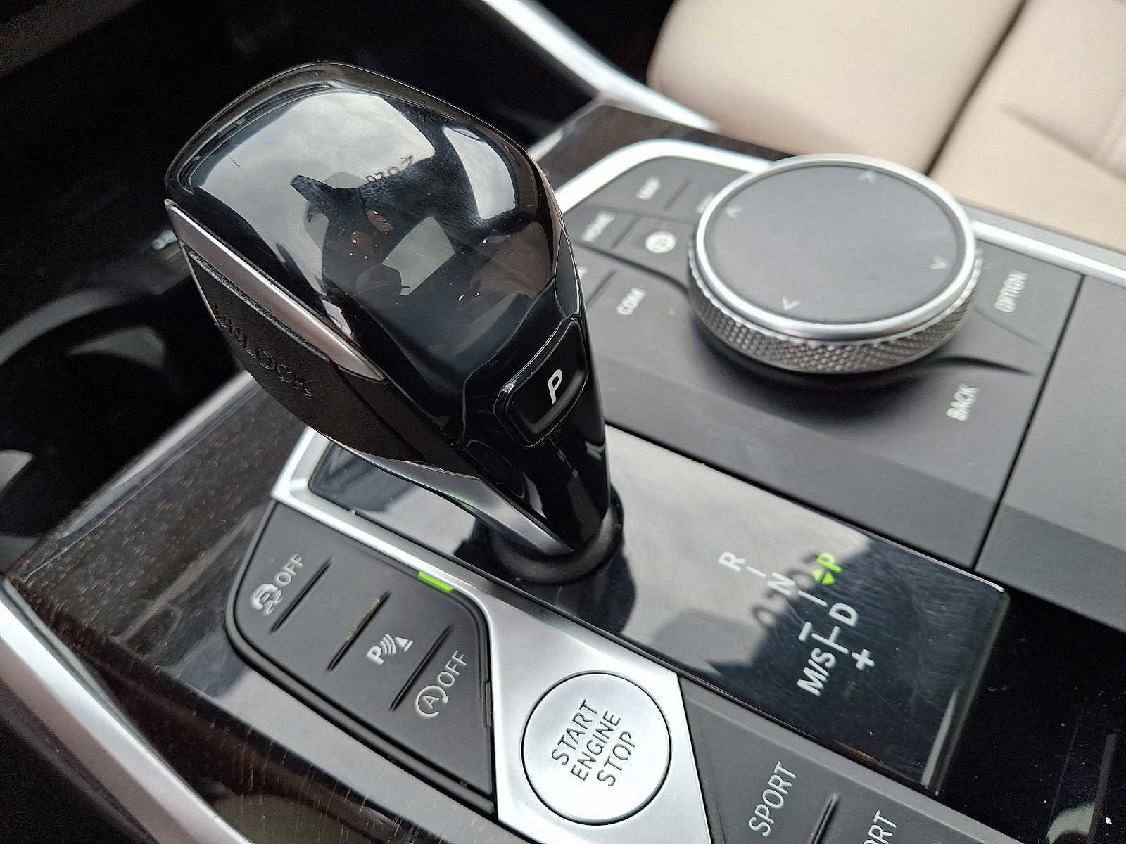 Used 2020 BMW 330i xDrive Sedan w/ Convenience Package image 16