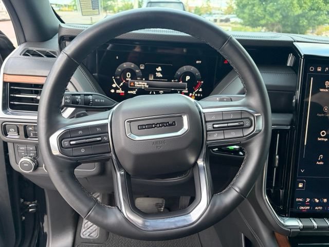 Used 2025 GMC Yukon XL Denali w/ Sun & Power Step Package AWD/4WD image 20