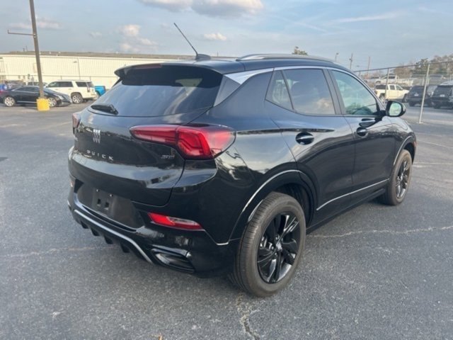 Used 2024 Buick Encore GX Sport Touring w/ Comfort Package image 5