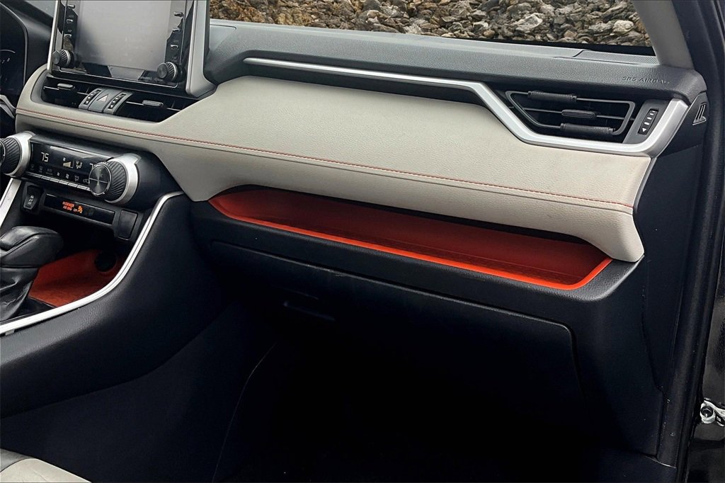 Used 2019 Toyota RAV4 Adventure image 14