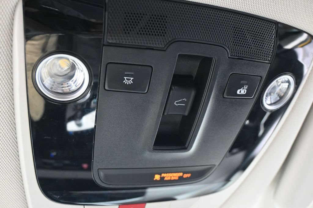 Used 2022 Kia EV6 GT-Line w/ First Edition Package AWD/4WD image 32