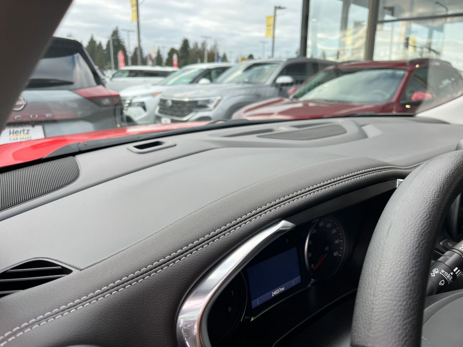 Used 2025 Chevrolet Blazer LT image 35