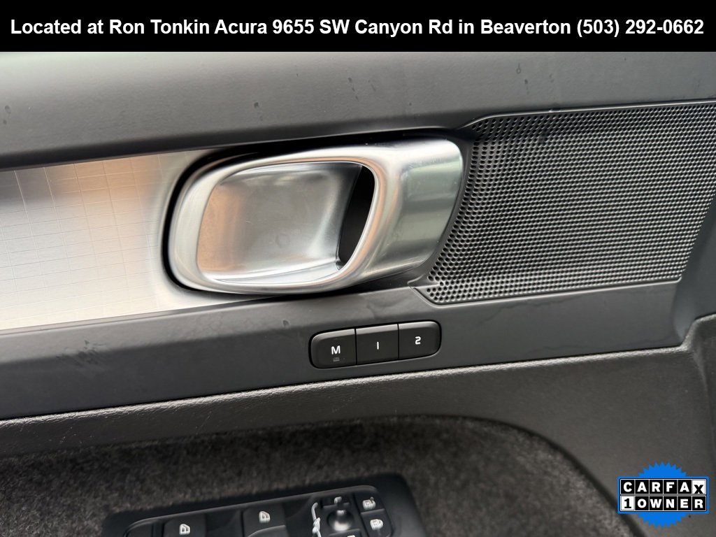 Used 2024 Volvo XC40 B5 Core image 13