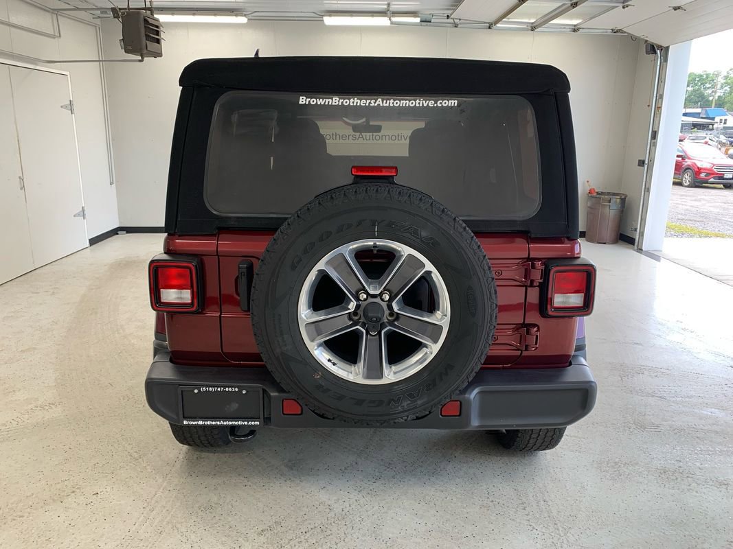 Used 2021 Jeep Wrangler Unlimited Sahara image 5