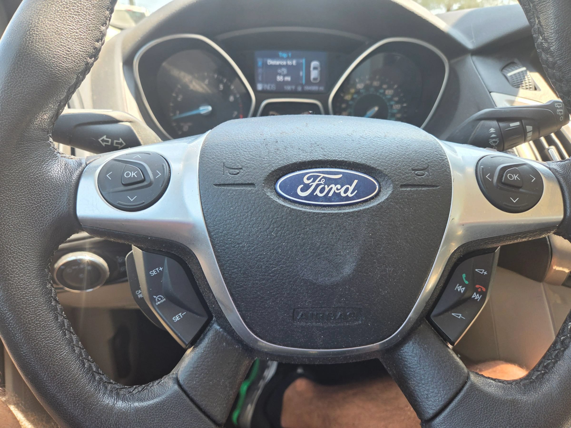 Used 2012 Ford Focus SEL FWD image 16