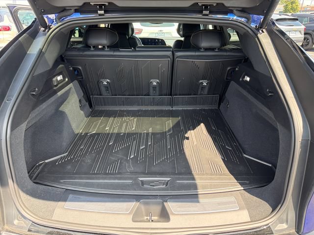 Certified 2024 Cadillac Lyriq Luxury w/ LPO, Floor Liner Package AWD/4WD image 25