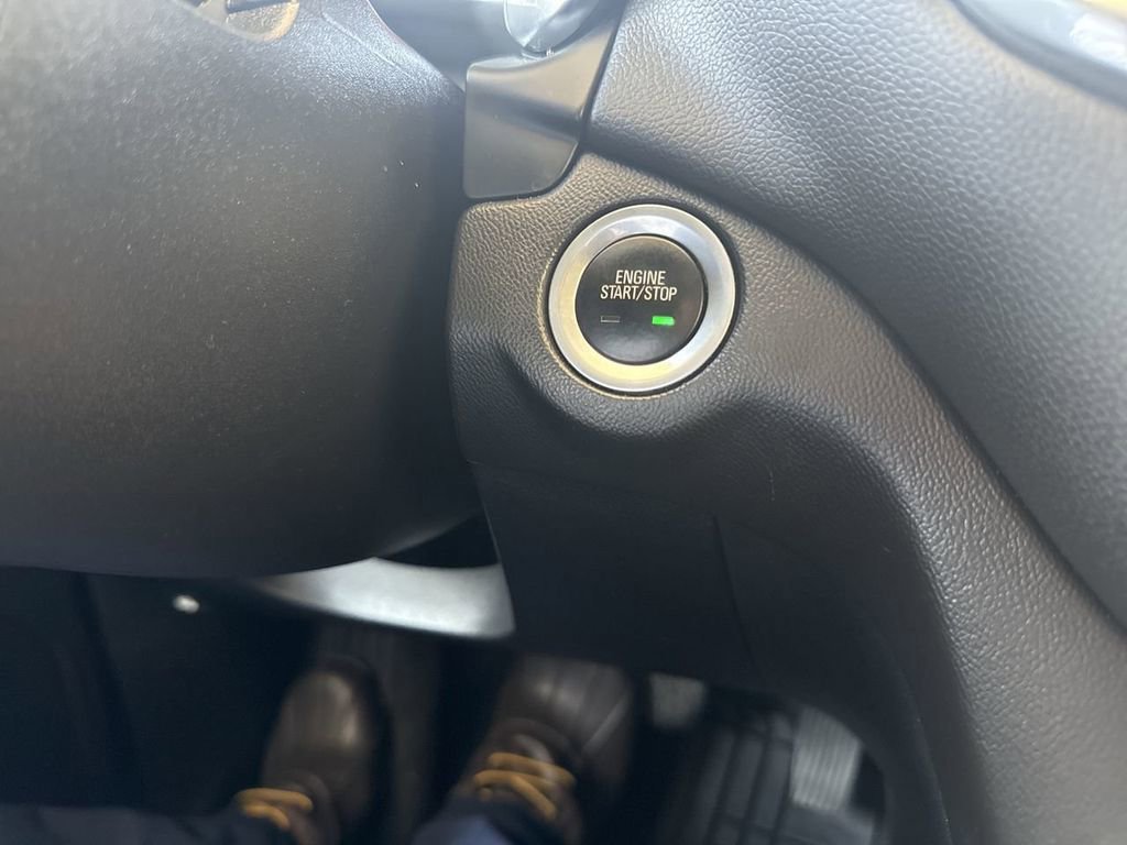 Used 2019 Chevrolet Equinox LT image 16