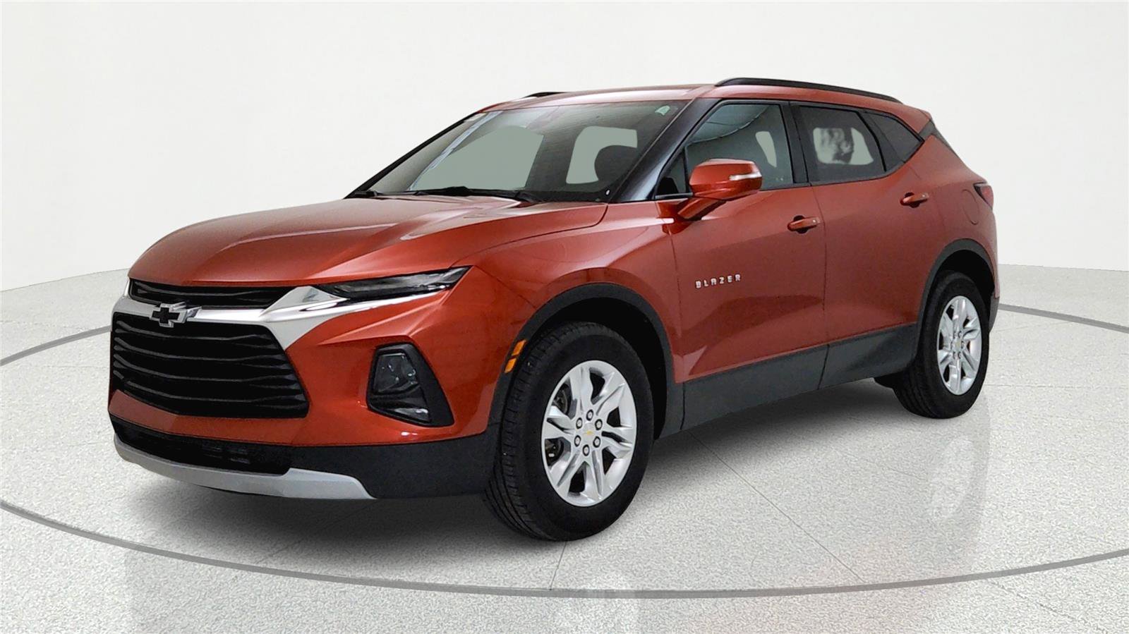 Used 2021 Chevrolet Blazer LT image 2