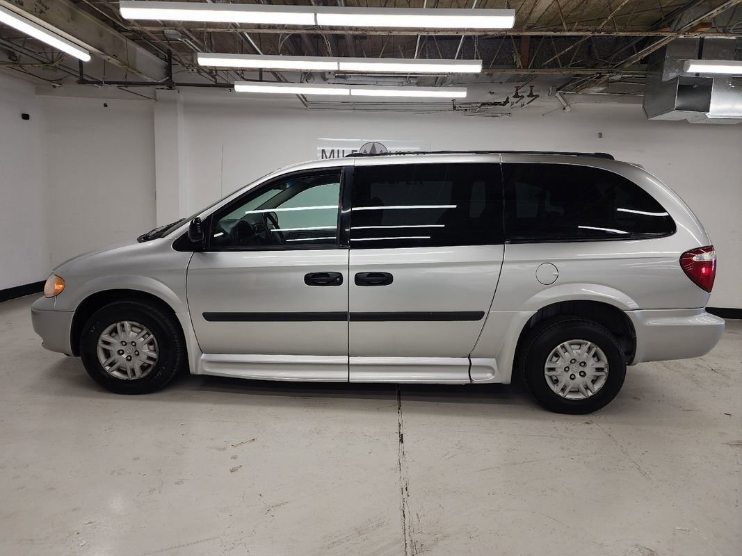 Used 2005 Dodge Grand Caravan SE w/ Popular Equipment Group I image 5