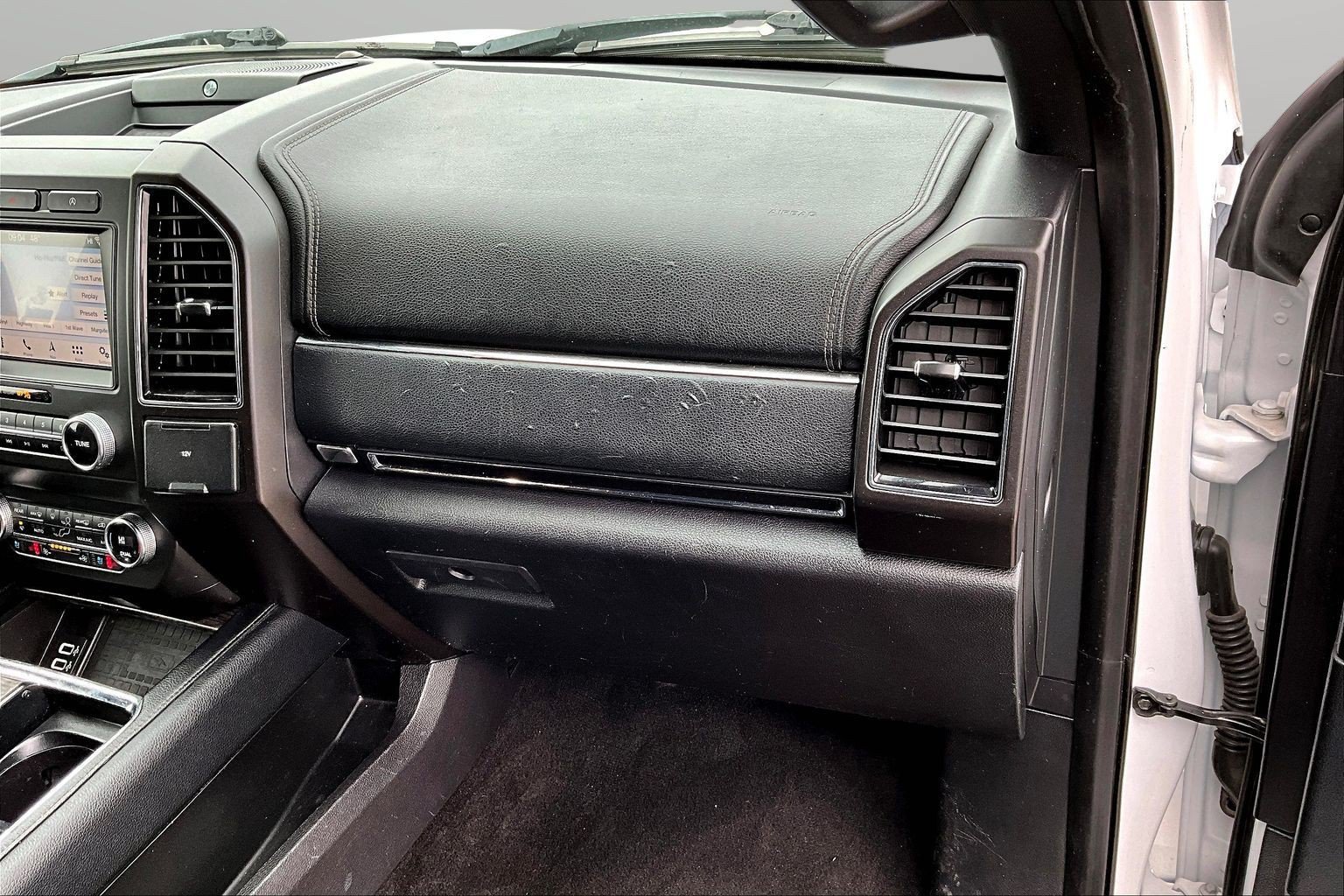 Used 2019 Ford Expedition Max Limited RWD image 22