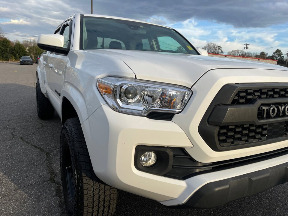 Certified 2019 Toyota Tacoma SR w/ SR Convenience Package image 25