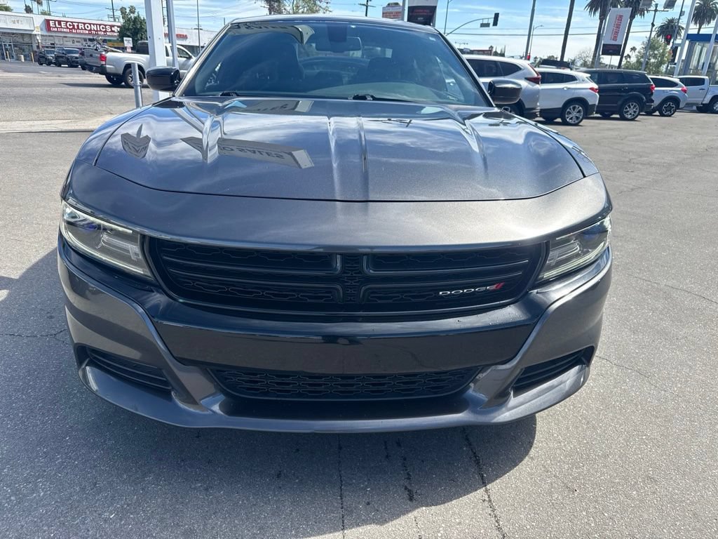 Used 2018 Dodge Charger SXT Plus w/ Blacktop Package RWD image 3