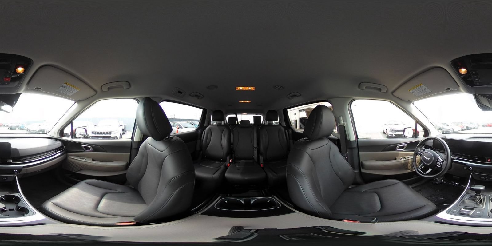 Used 2026 Kia Carnival FWD image 44