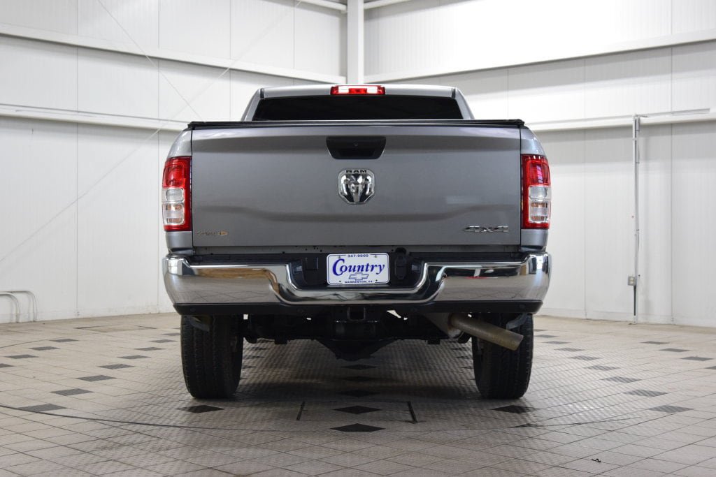 Used 2024 RAM 2500 Tradesman w/ Chrome Appearance Group AWD/4WD image 7