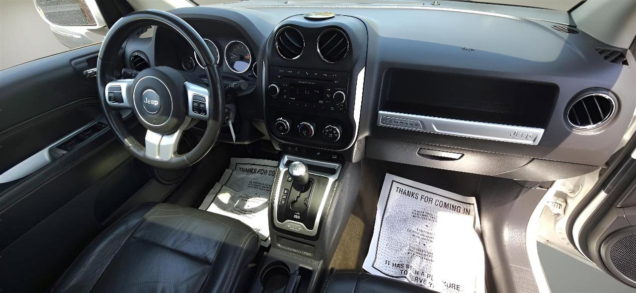Used 2016 Jeep Compass High Altitude AWD/4WD image 31