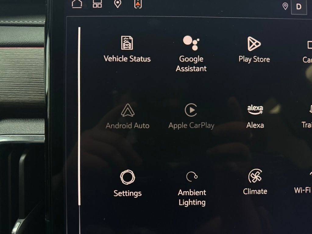 Used 2025 GMC Acadia Denali w/ LPO, Floor Liner Package image 28