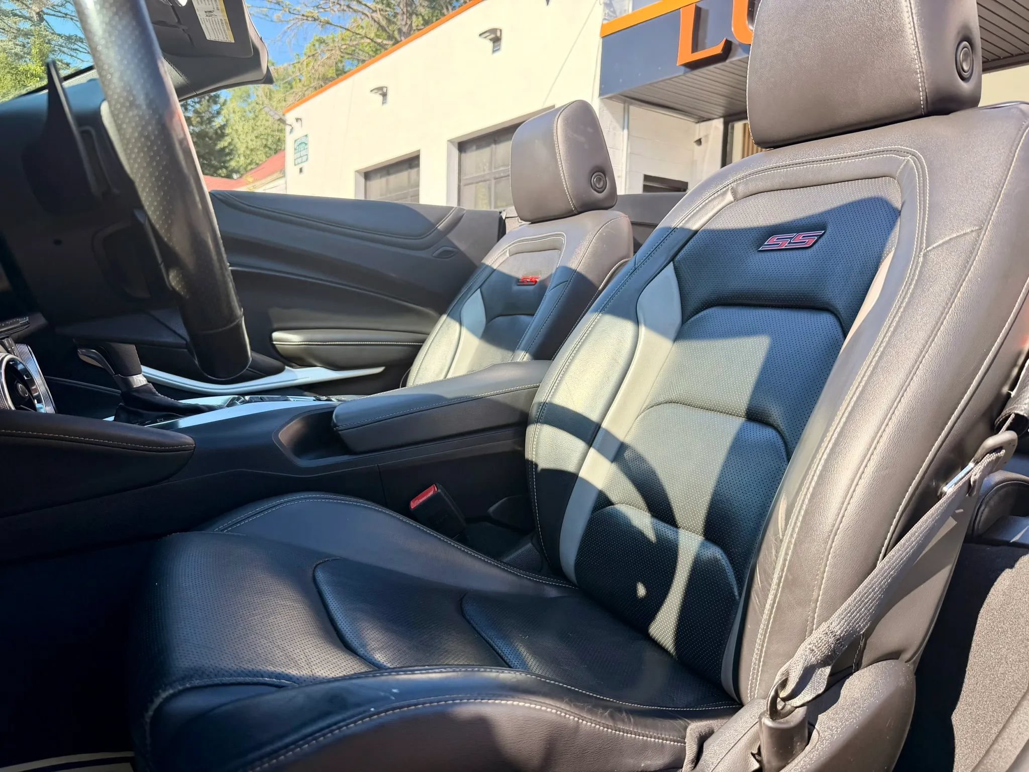 Used 2019 Chevrolet Camaro SS RWD image 19