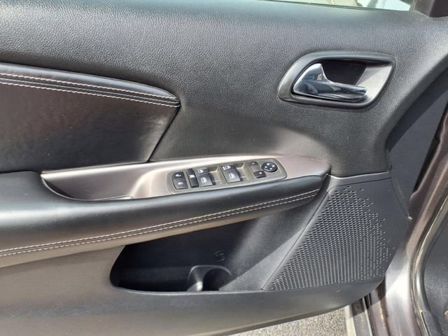 Used 2020 Dodge Journey Crossroad FWD image 15
