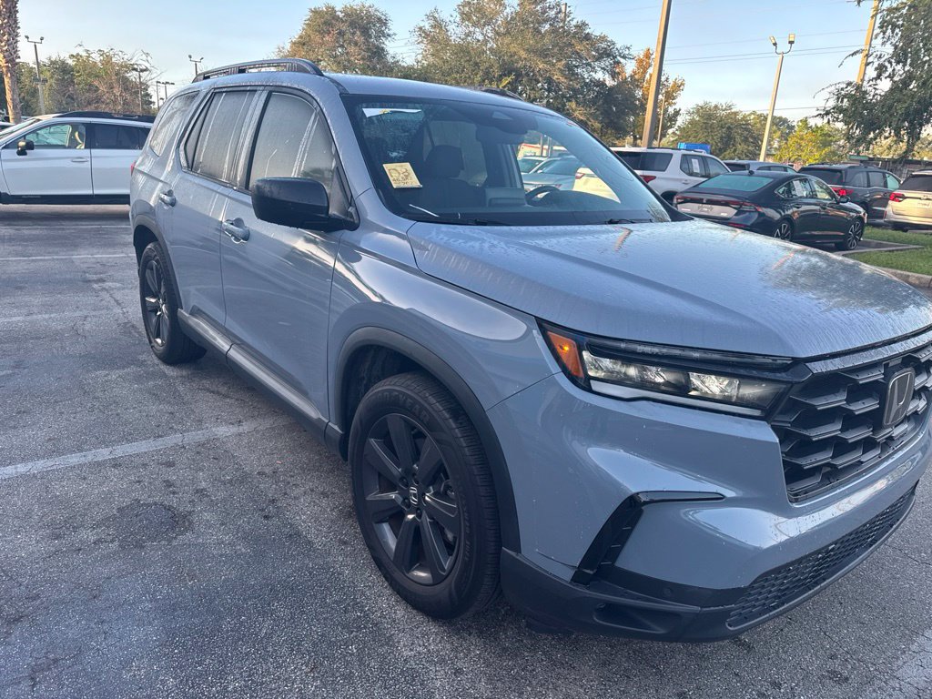Used 2023 Honda Pilot Sport image 25