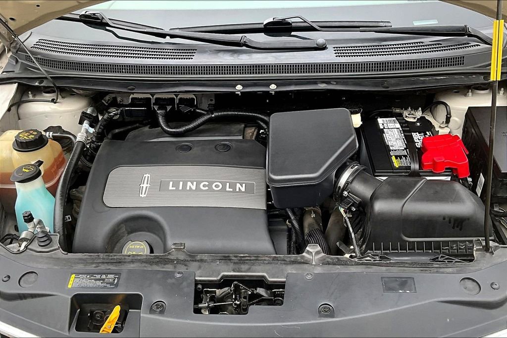 Used 2015 Lincoln MKX AWD w/ Equipment Group 102A image 29