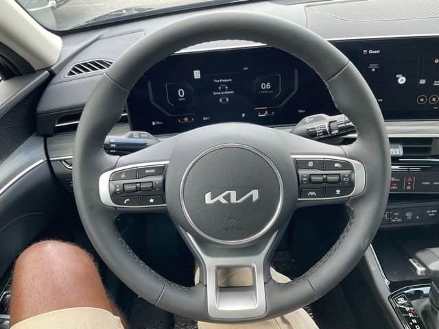 New 2025 Kia K5 EX image 43