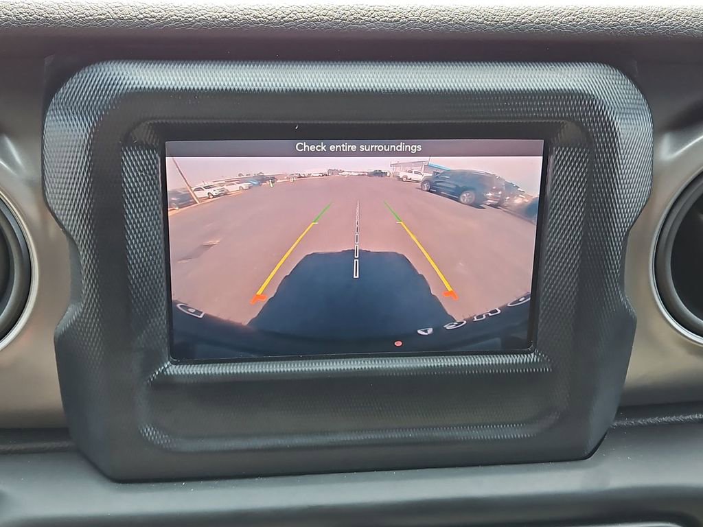 Used 2020 Jeep Wrangler Unlimited Sport image 21