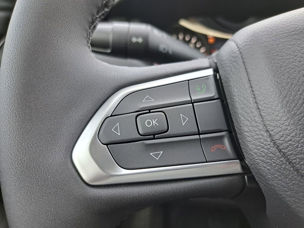 New 2026 Jeep Compass Latitude image 15