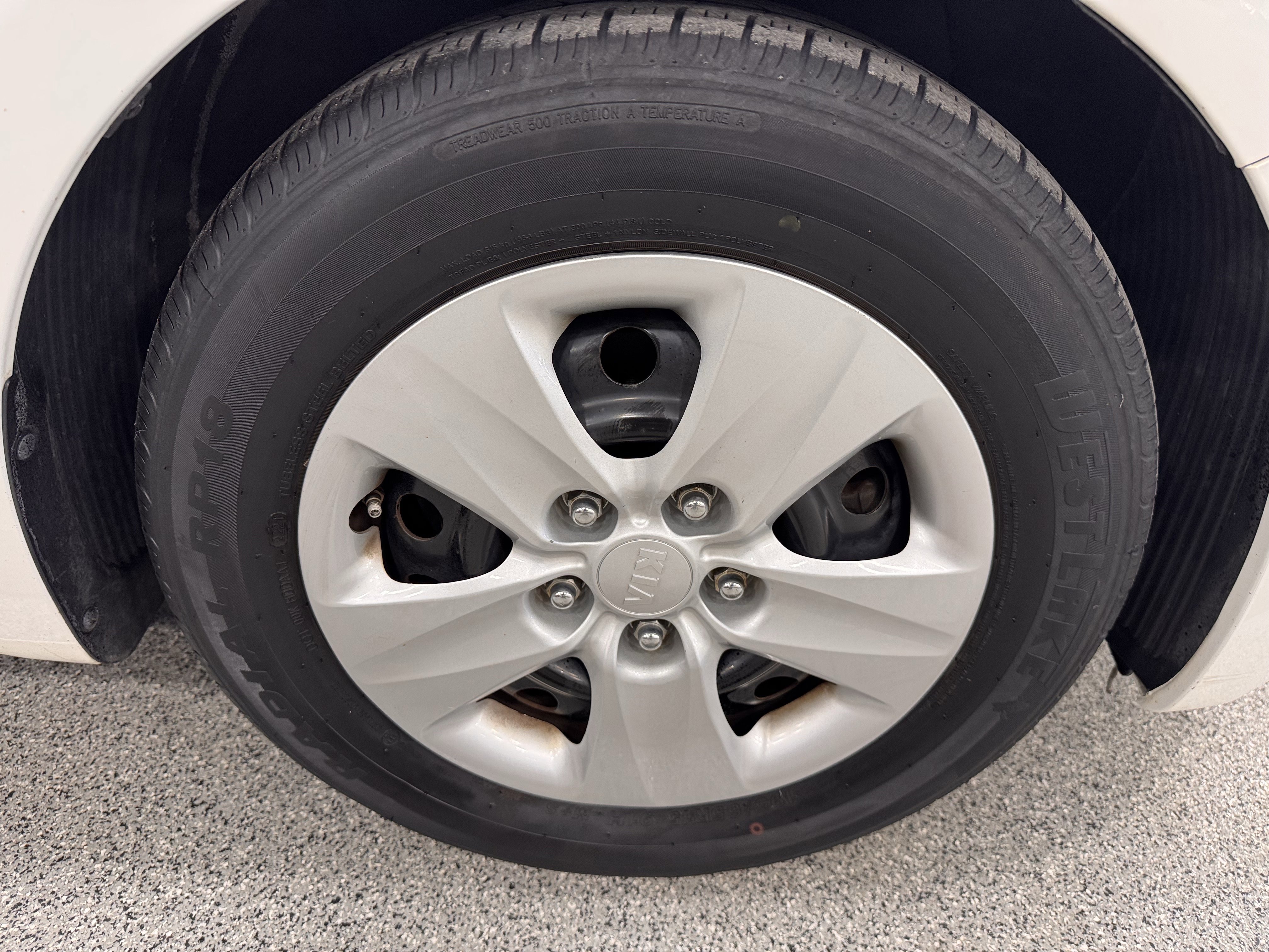 Used 2016 Kia Forte LX image 27