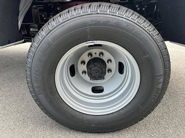 New 2027 Ford F350 XL w/ XL Chrome Package AWD/4WD image 27