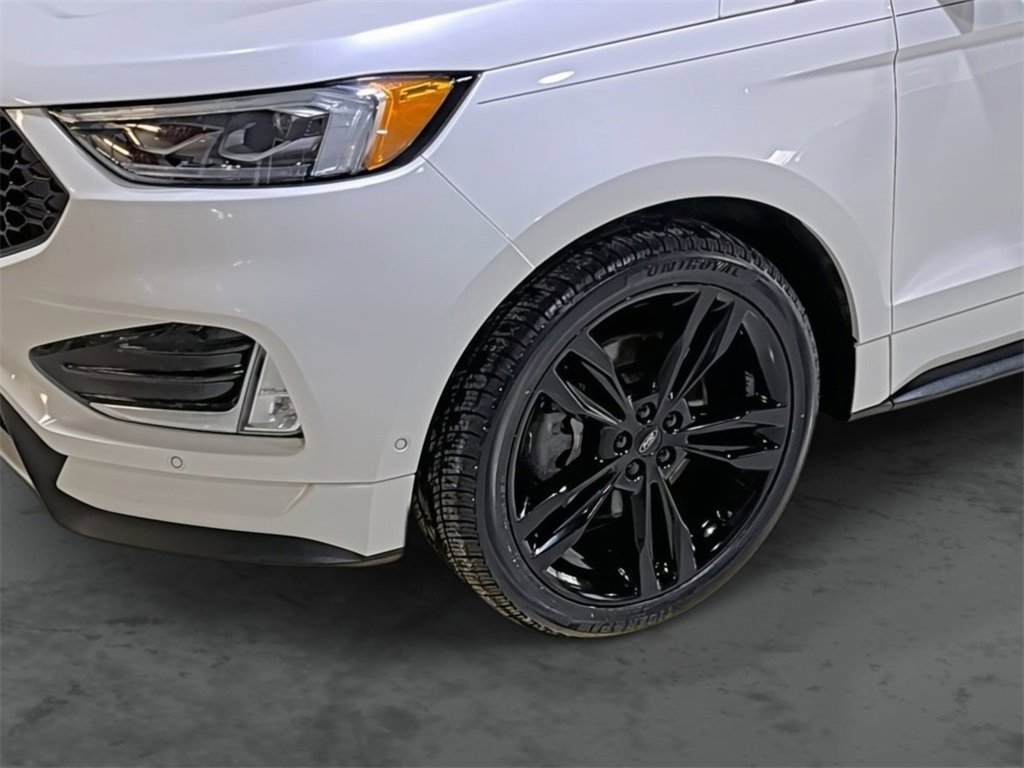 Used 2019 Ford Edge ST w/ Equipment Group 401A image 7