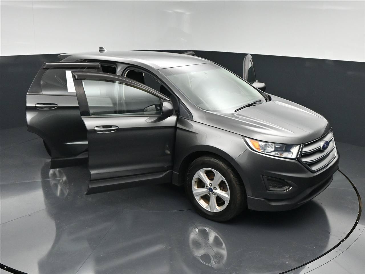 Used 2016 Ford Edge SE AWD/4WD image 35
