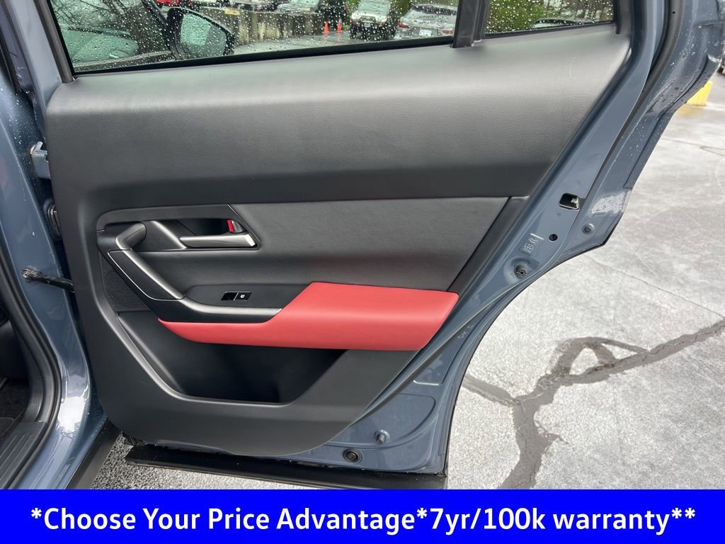 Used 2025 MAZDA CX-50 AWD 2.5 Hybrid w/ Cargo Package image 18