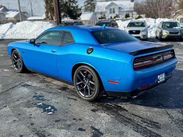 Used 2023 Dodge Challenger R/T w/ Plus Package image 6