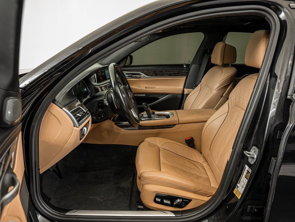Used 2018 BMW 750i 750i image 31