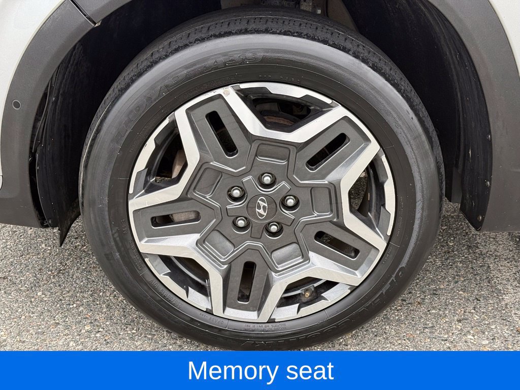 Used 2022 Hyundai Santa Fe Limited AWD/4WD image 10