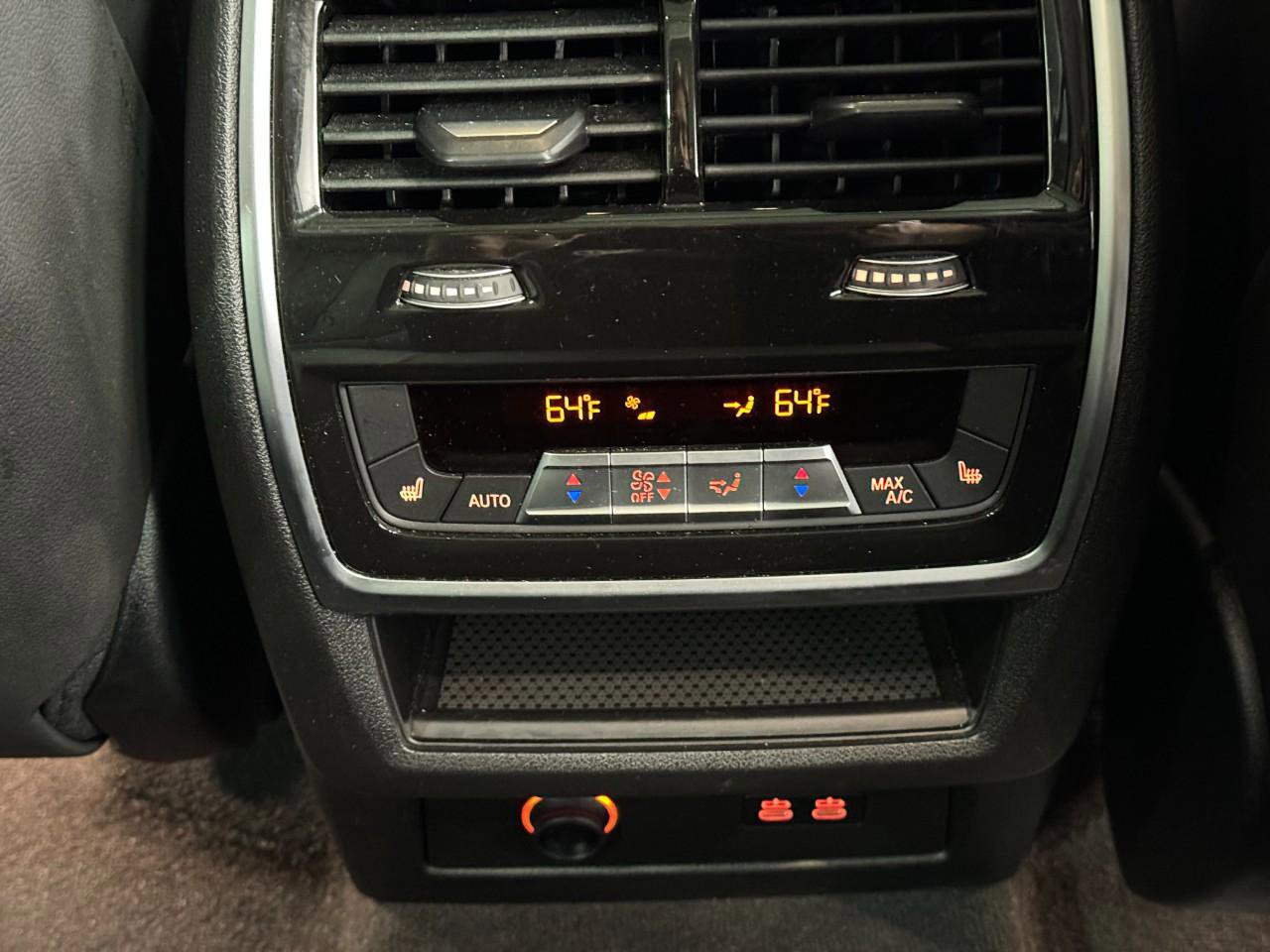 Used 2025 BMW X7 xDrive40i image 34