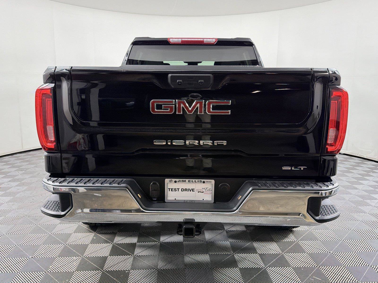 Certified 2026 GMC Sierra 1500 SLT AWD/4WD image 5
