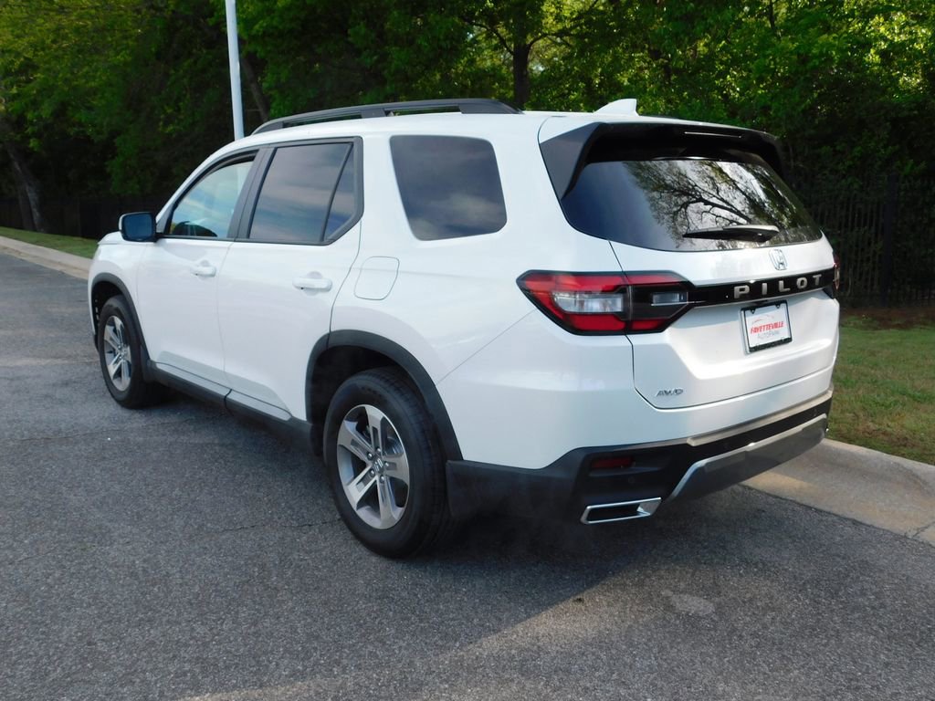 Used 2026 Honda Pilot EX-L image 3