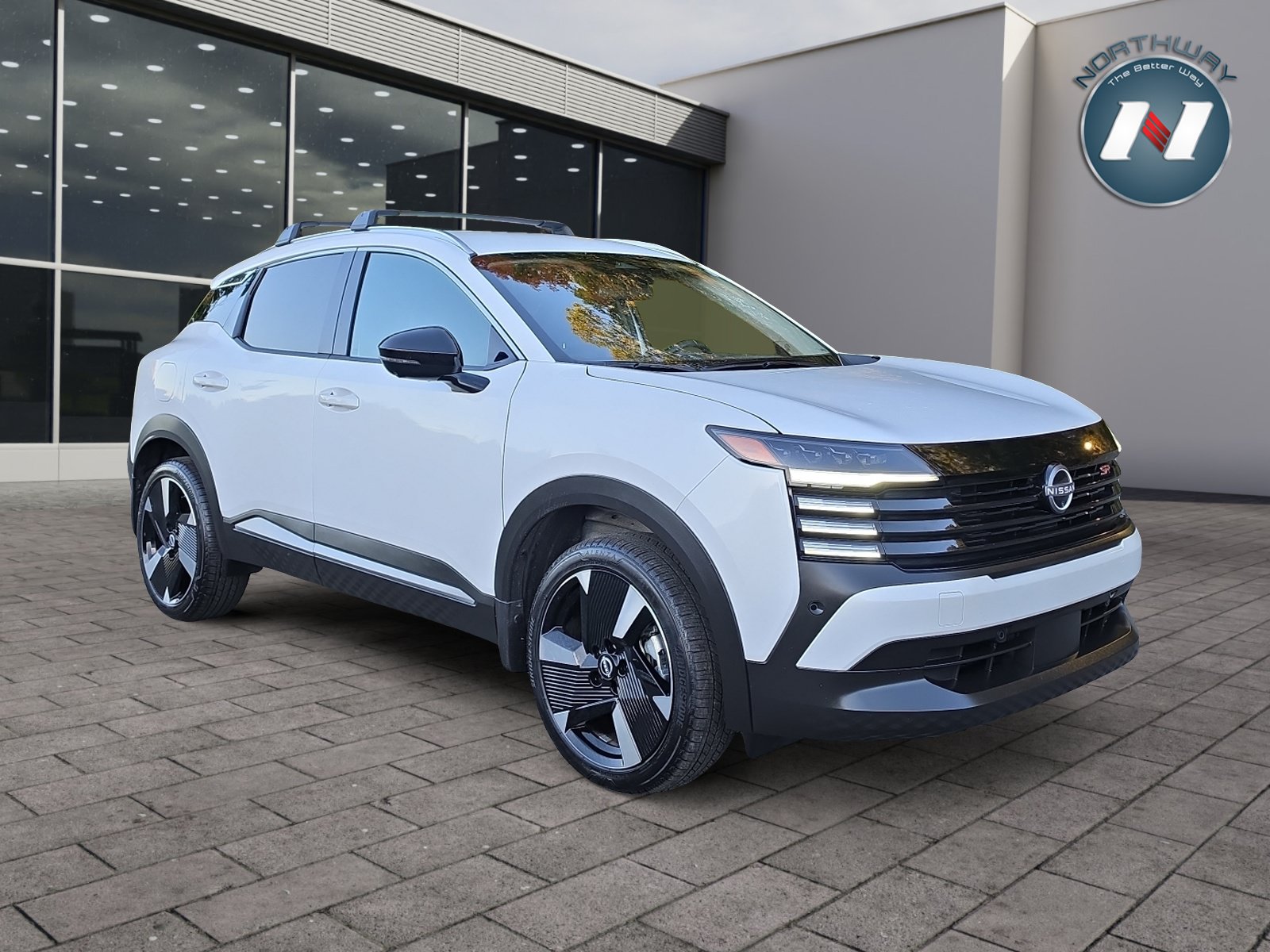 Used 2026 Nissan Kicks SR w/ Cold Weather Package AWD/4WD image 7