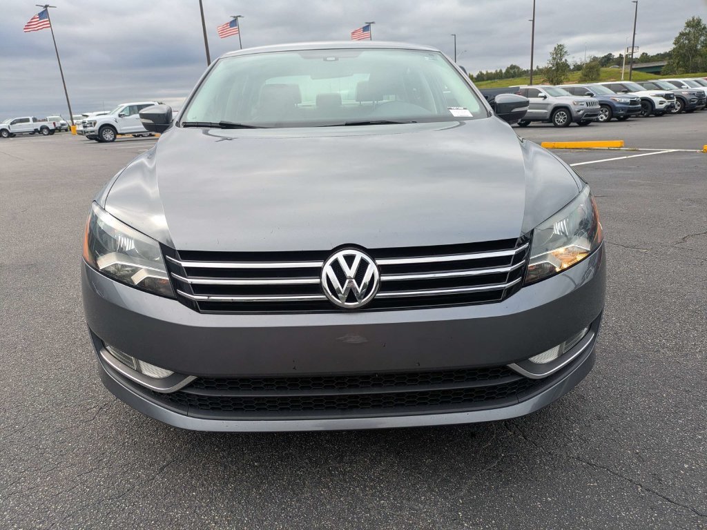 Used 2015 Volkswagen Passat 1.8T Limited Edition FWD image 9